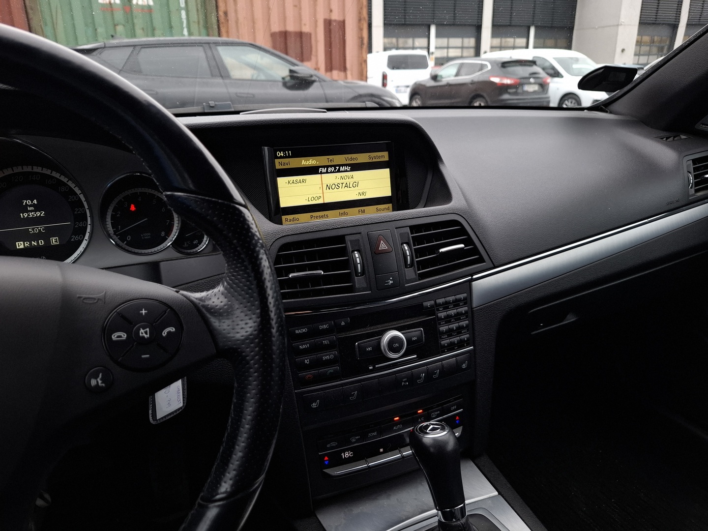 MERCEDES-BENZ E 2011