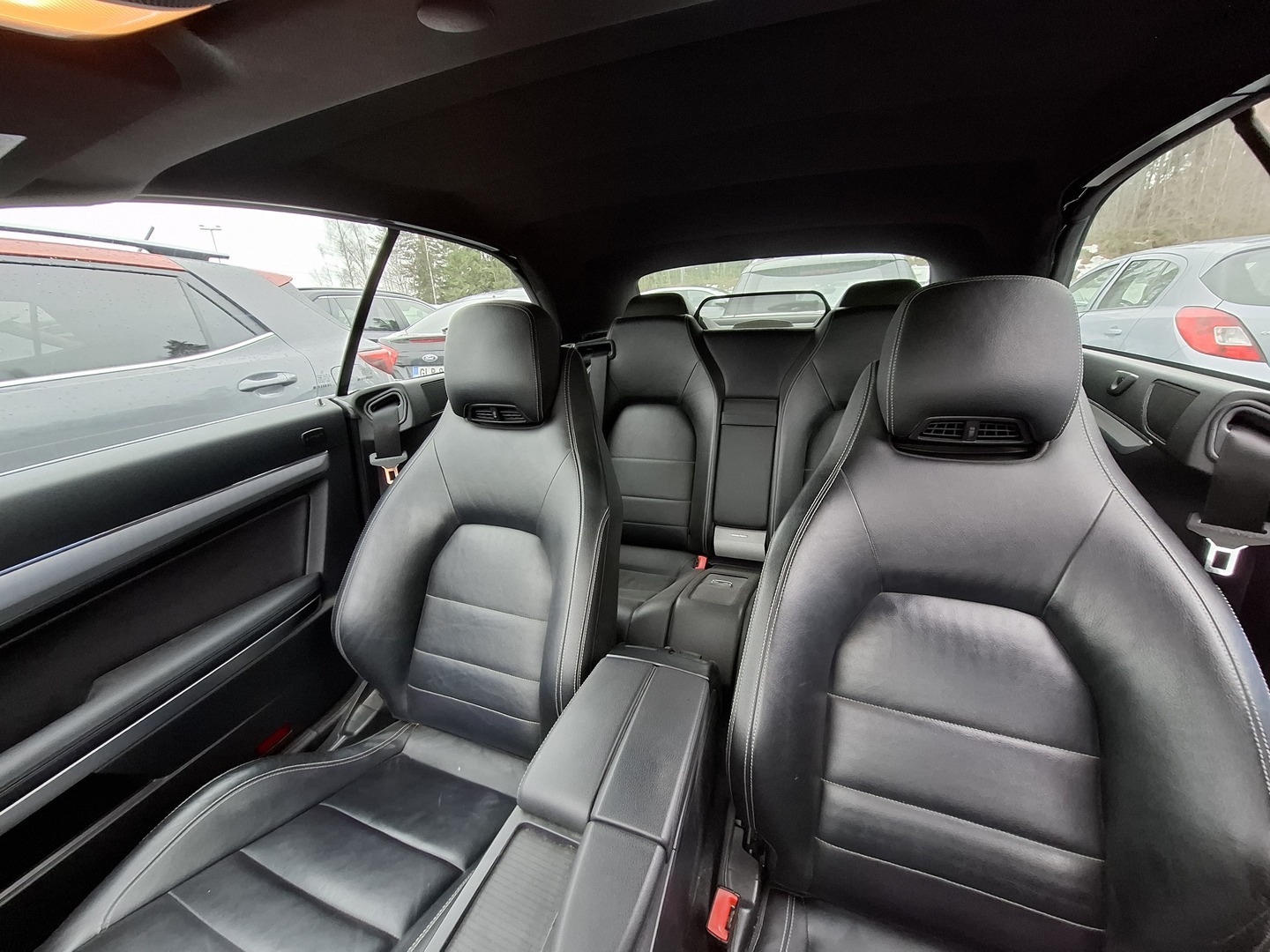 MERCEDES-BENZ E 2011