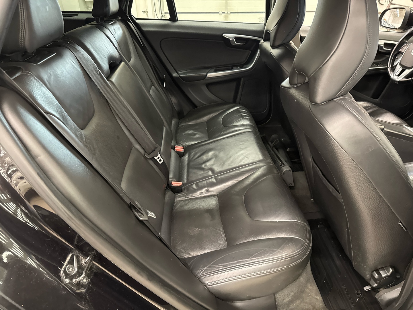 VOLVO V60 2011