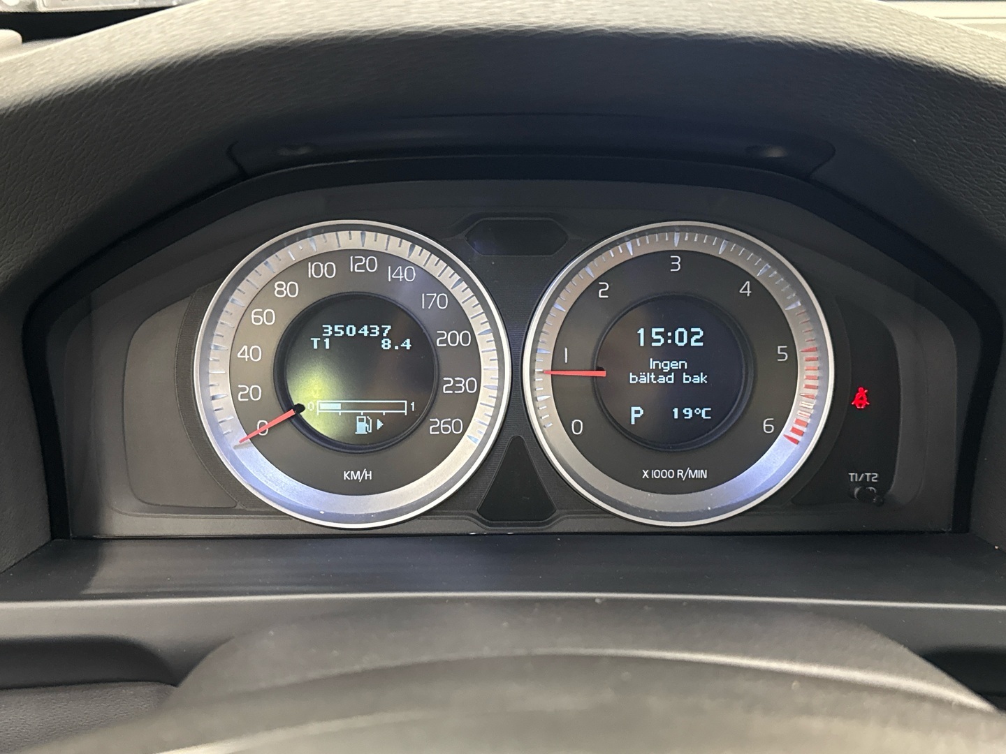 VOLVO V60 2011