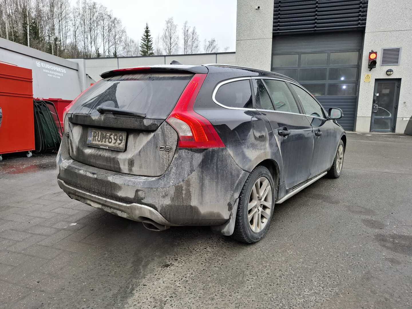 VOLVO V60 2011