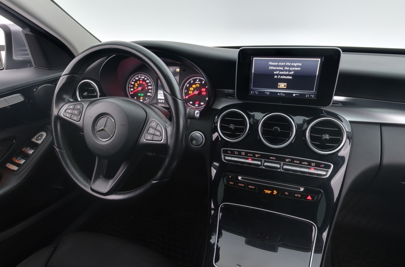 MERCEDES-BENZ C 2016