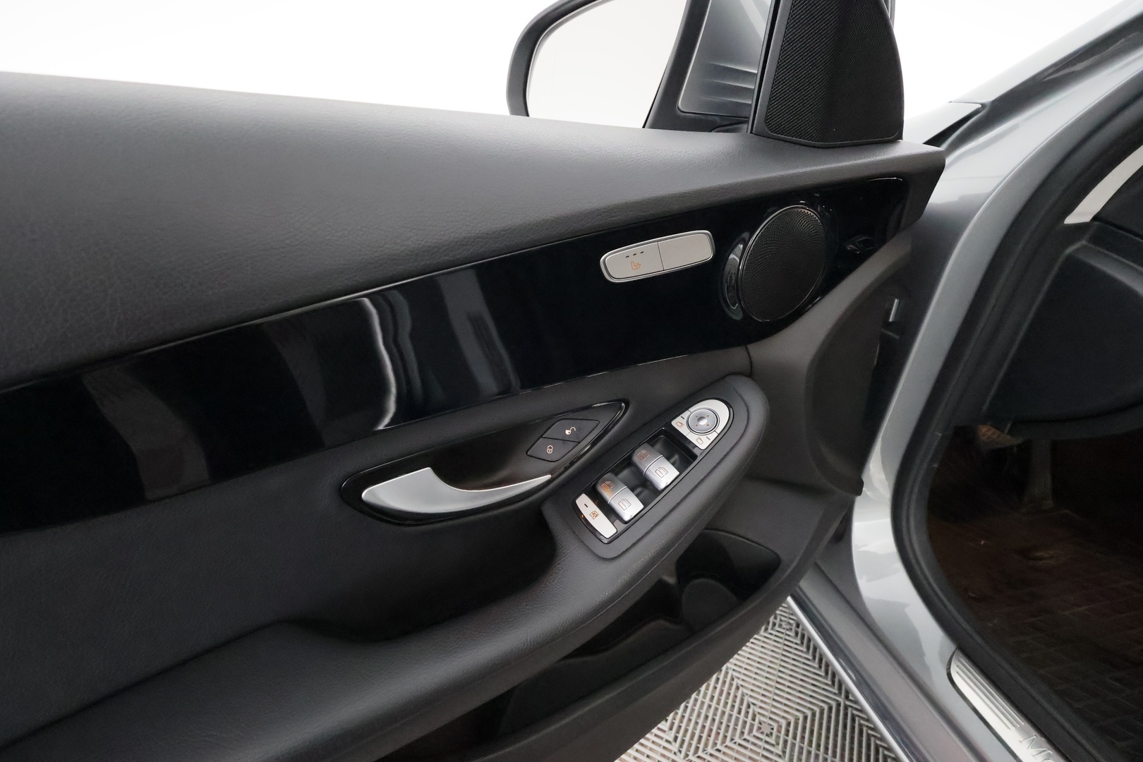 MERCEDES-BENZ C 2016