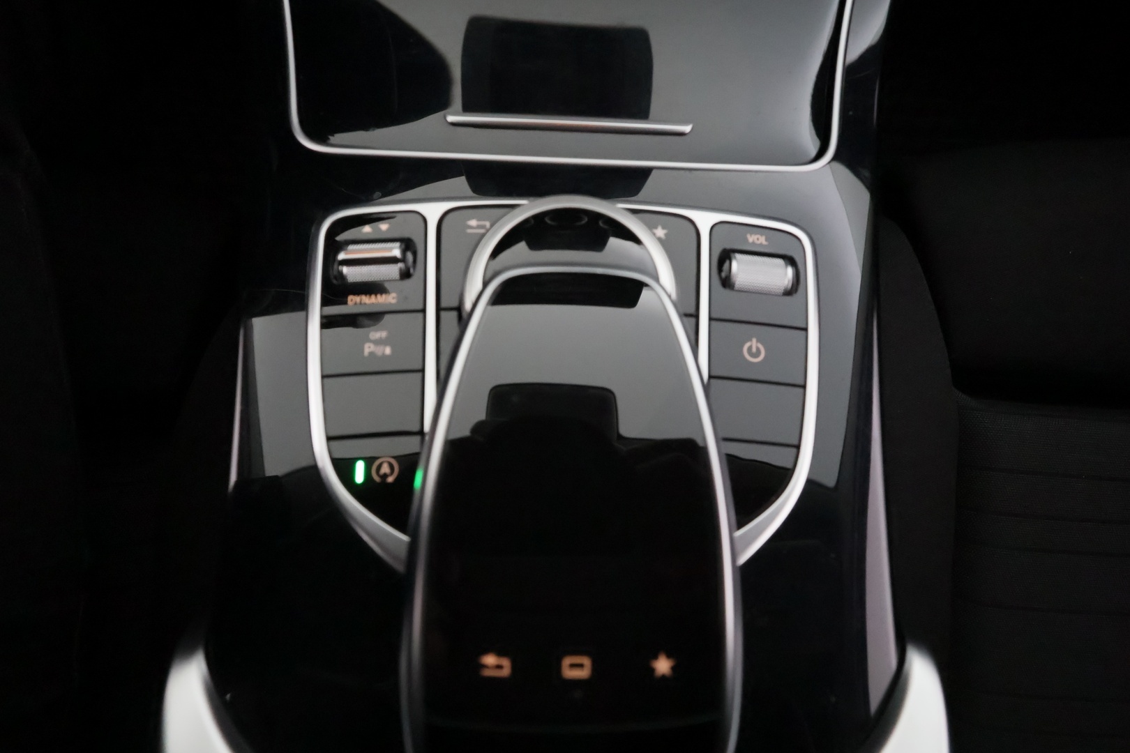 MERCEDES-BENZ C 2016