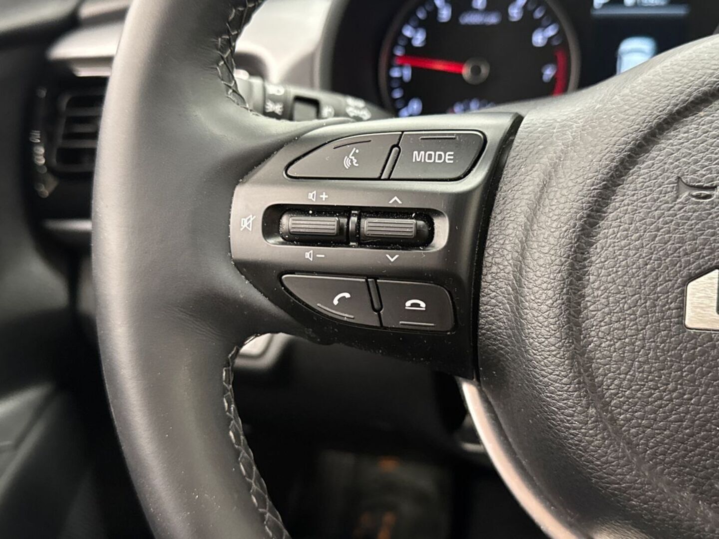 KIA Rio 2024