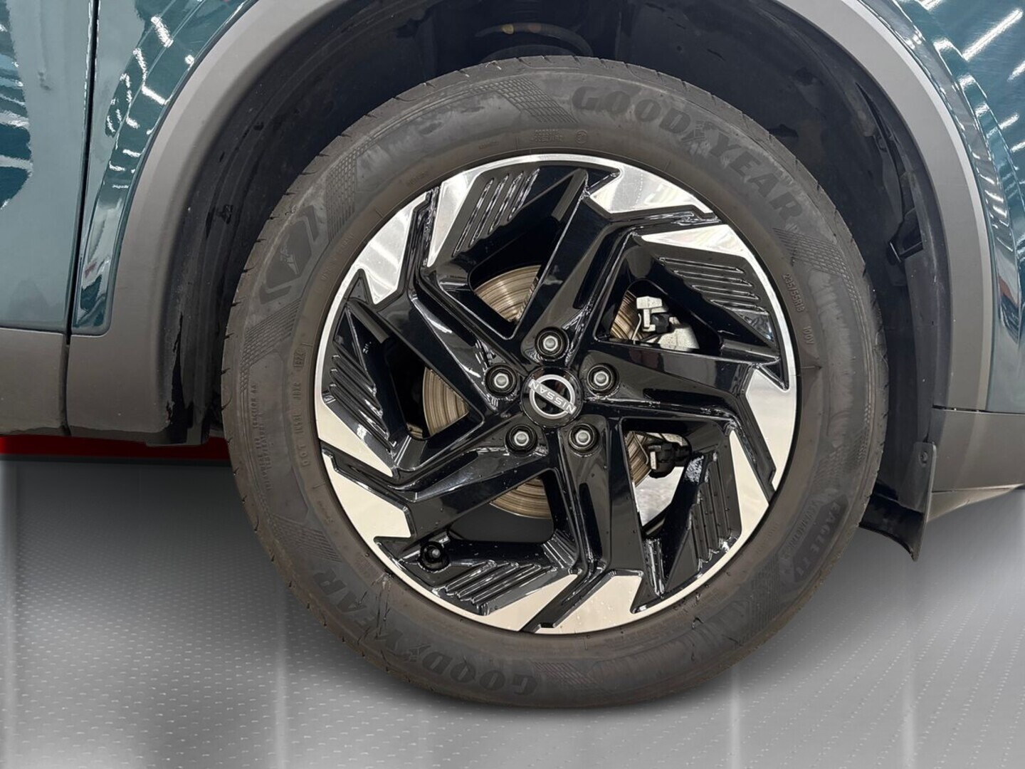 NISSAN Qashqai 2024