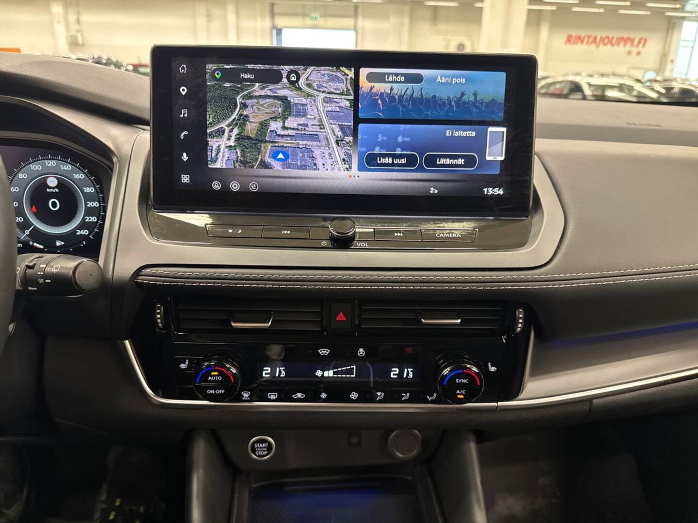 NISSAN Qashqai 2024