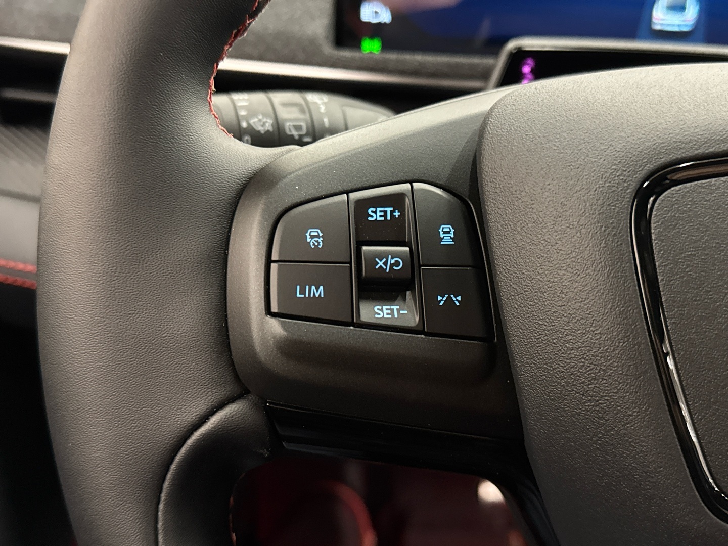 FORD Mustang Mach-E 2025