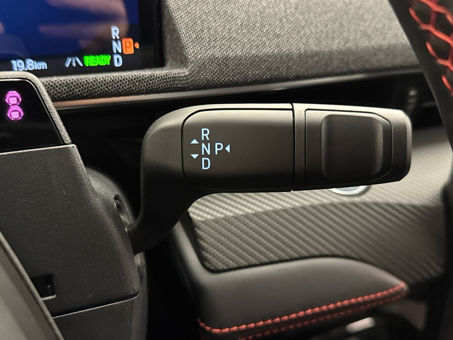 FORD Mustang Mach-E 2025