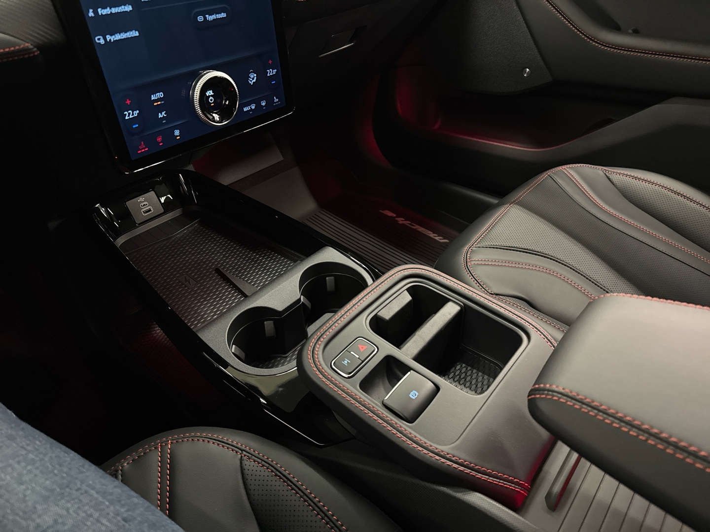 FORD Mustang Mach-E 2025