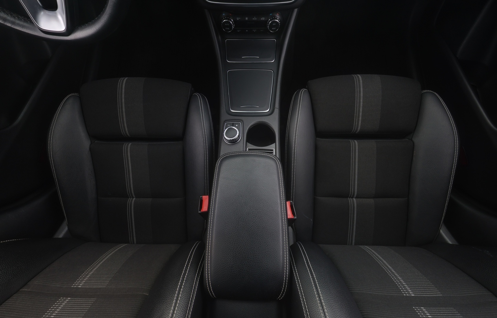 MERCEDES-BENZ CLA 2016