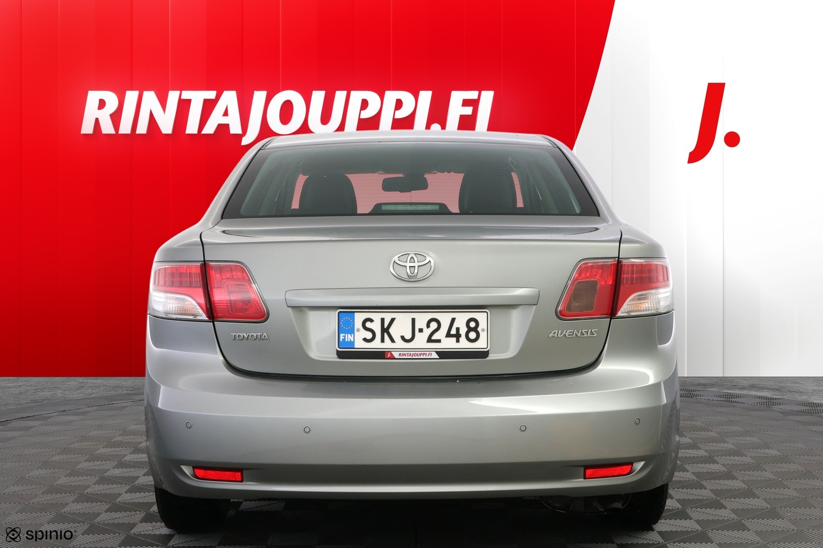 TOYOTA Avensis 2010