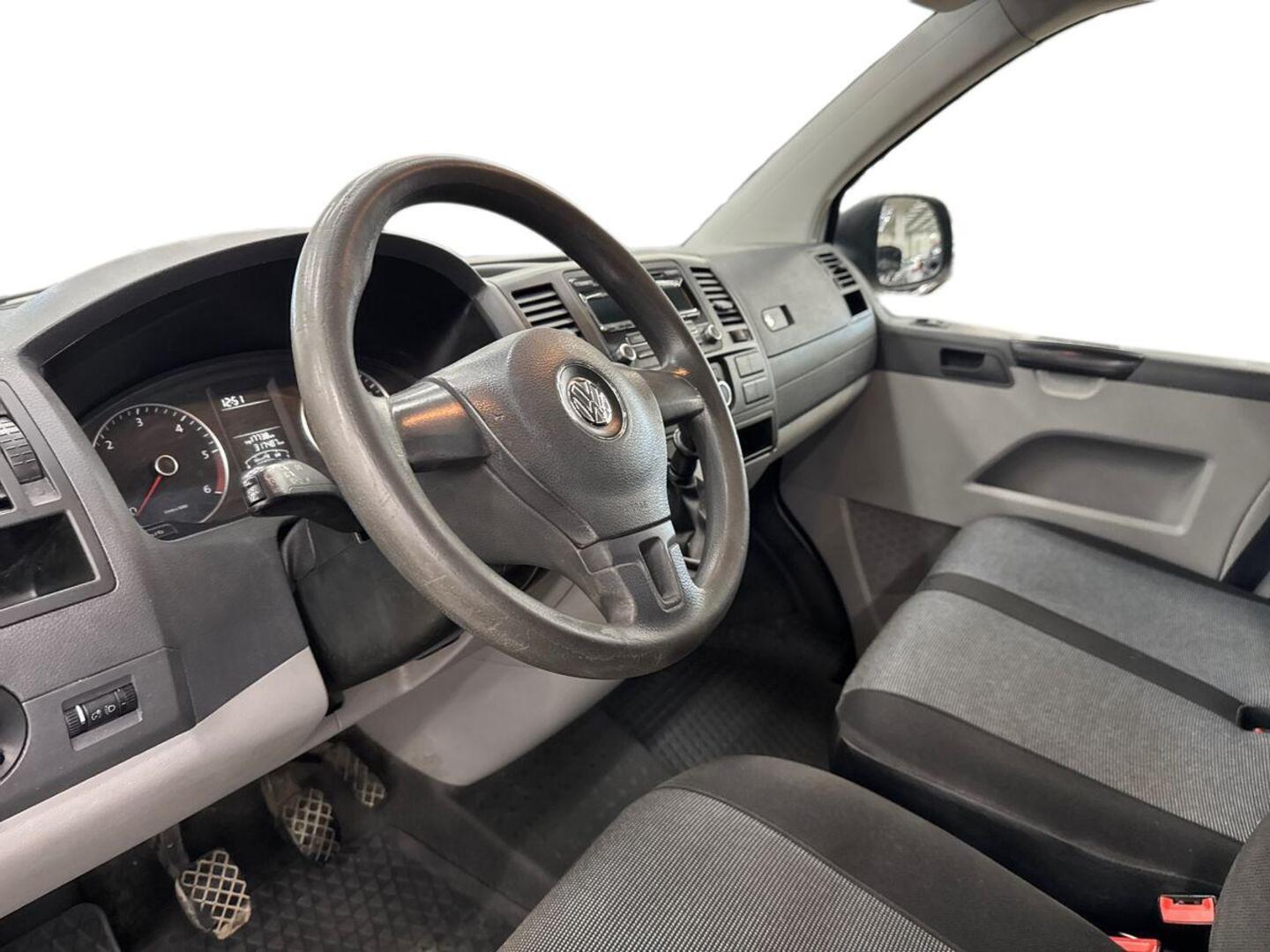 VOLKSWAGEN Transporter 2013