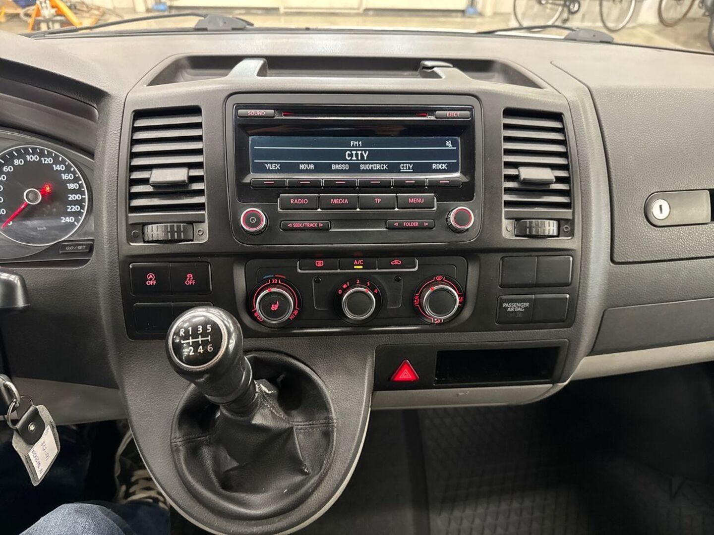 VOLKSWAGEN Transporter 2013