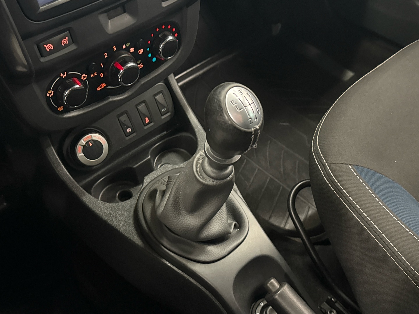 DACIA Duster 2015