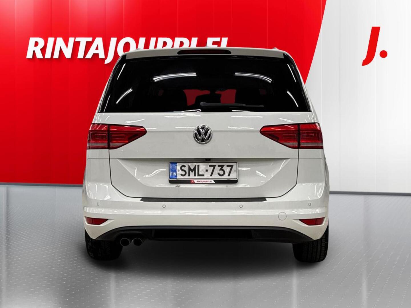 VOLKSWAGEN Touran 2017