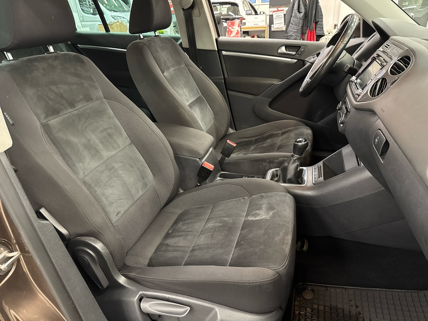 VOLKSWAGEN Tiguan 2013