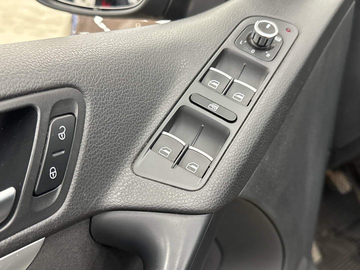 VOLKSWAGEN Tiguan 2013