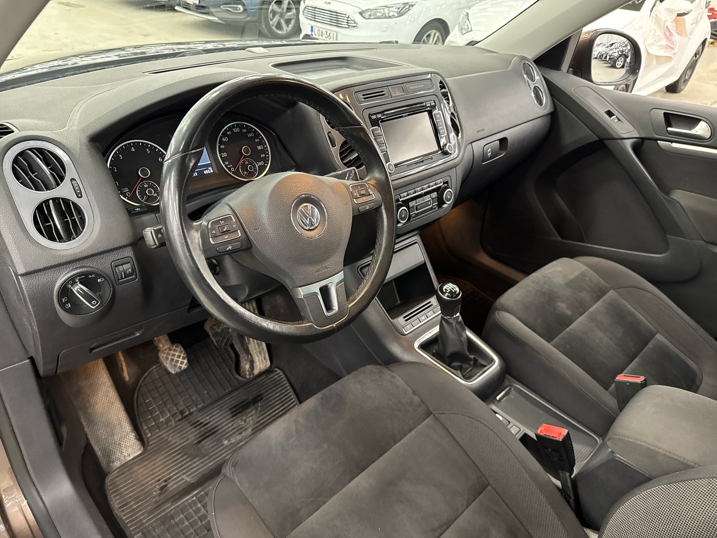 VOLKSWAGEN Tiguan 2013