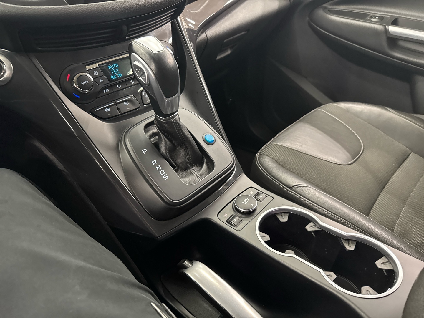 FORD Kuga 2016