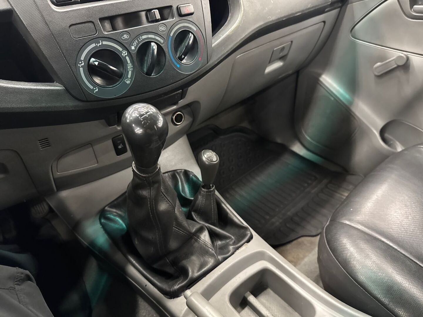 TOYOTA Hilux 2007