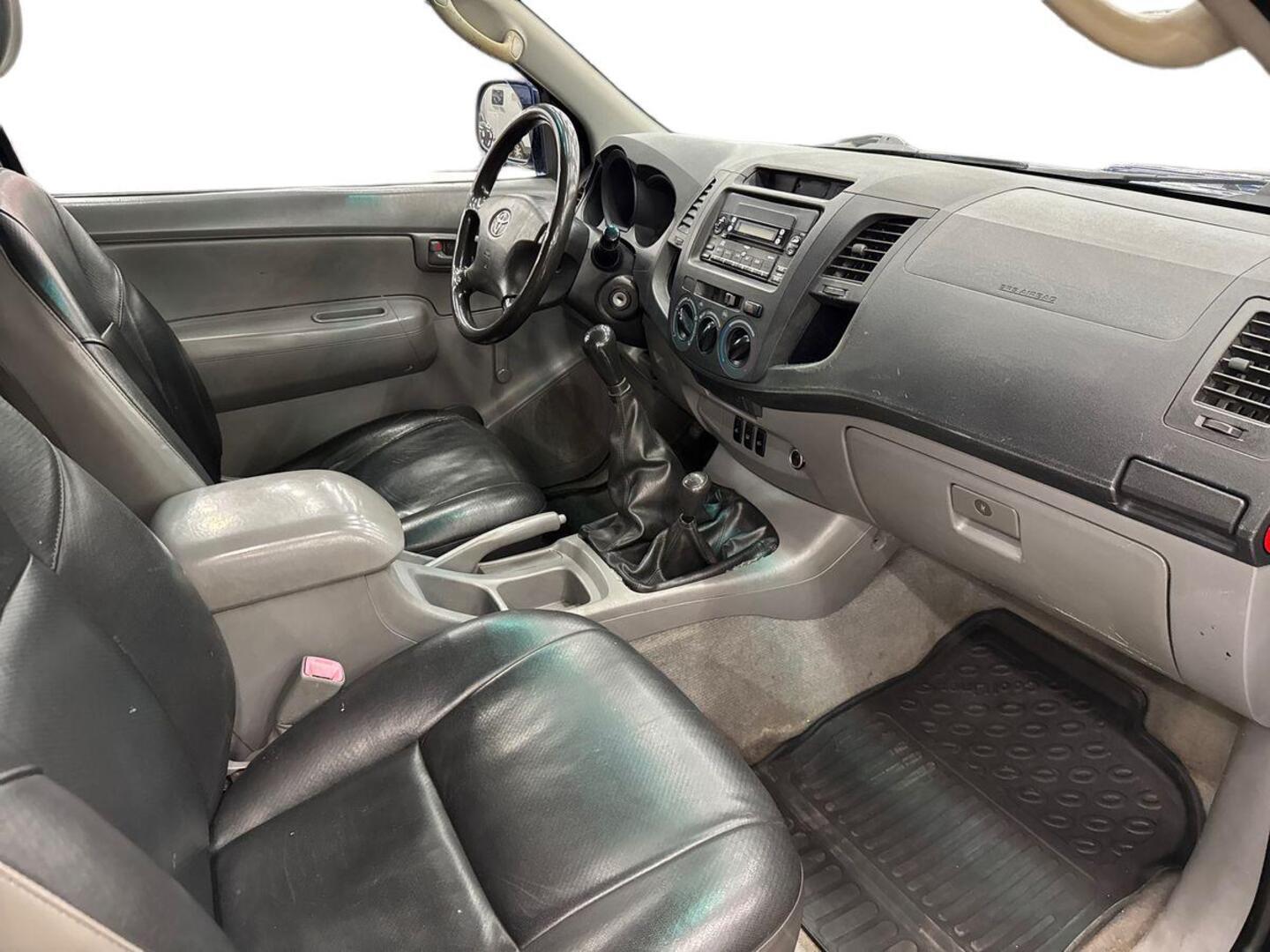 TOYOTA Hilux 2007