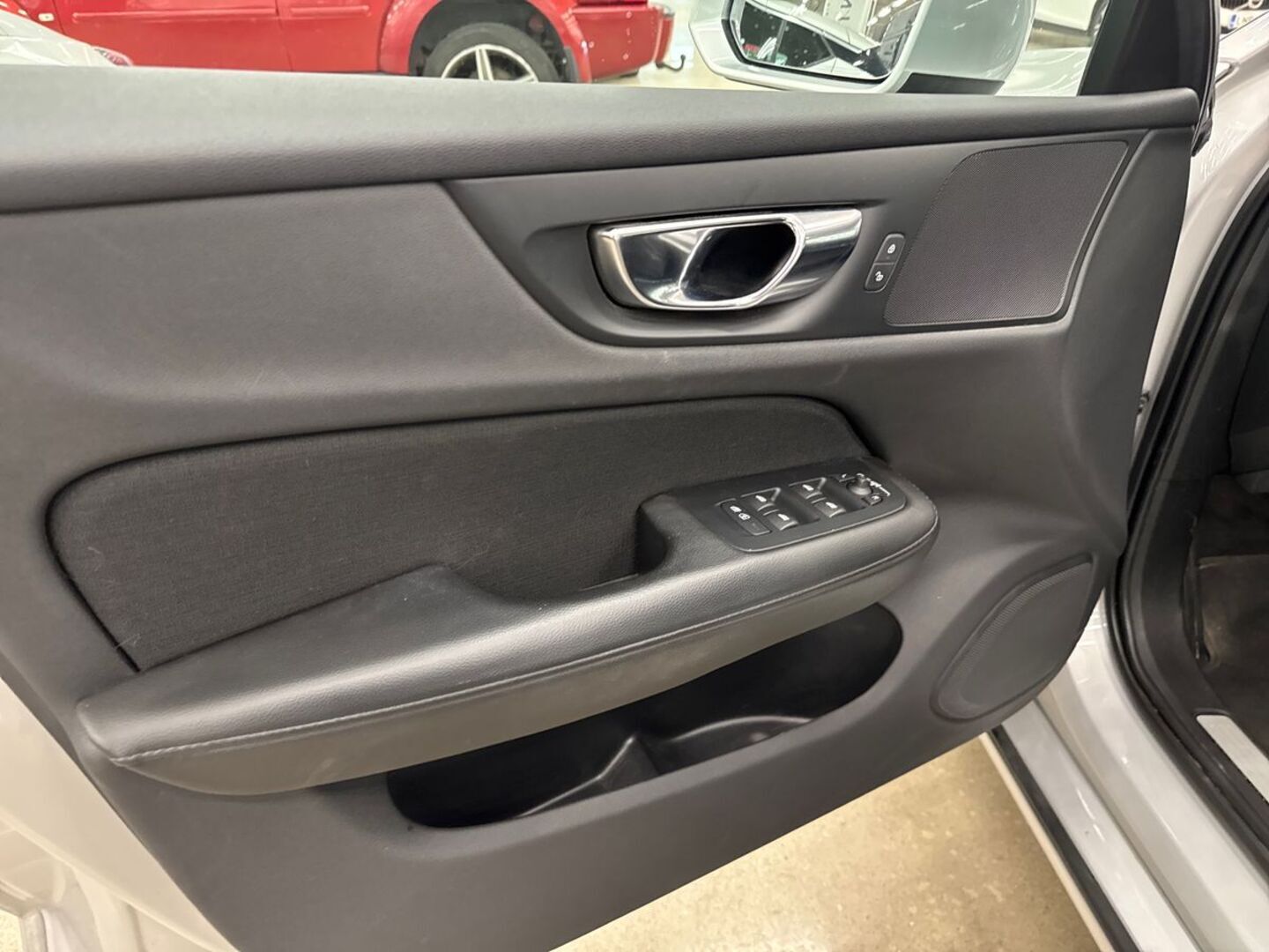 VOLVO V60 2020
