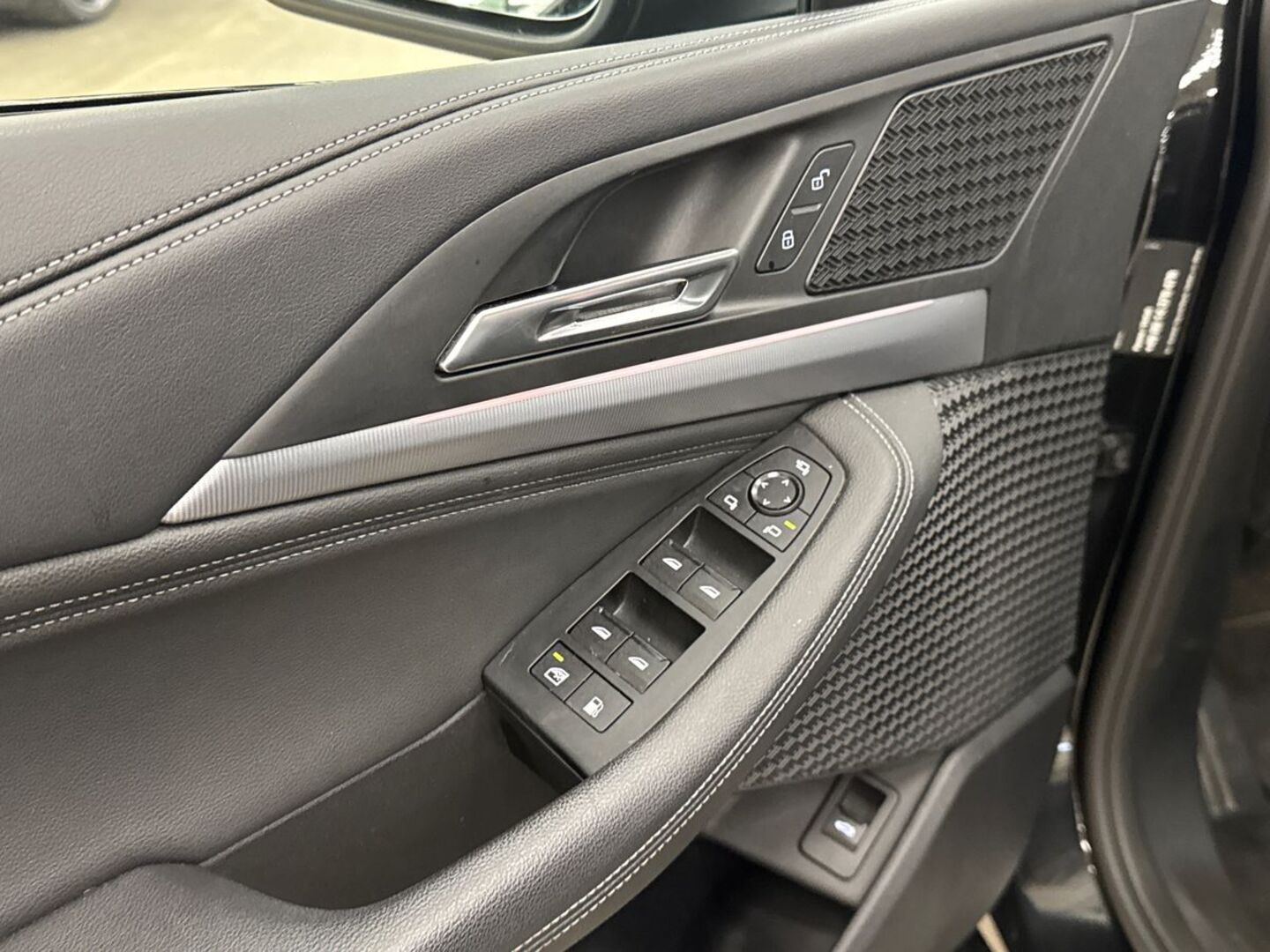 BMW 225 2023