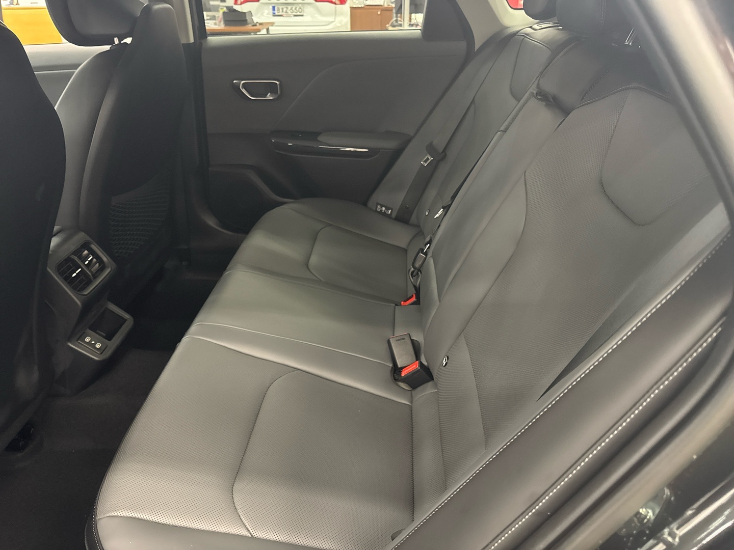 KIA K4 8