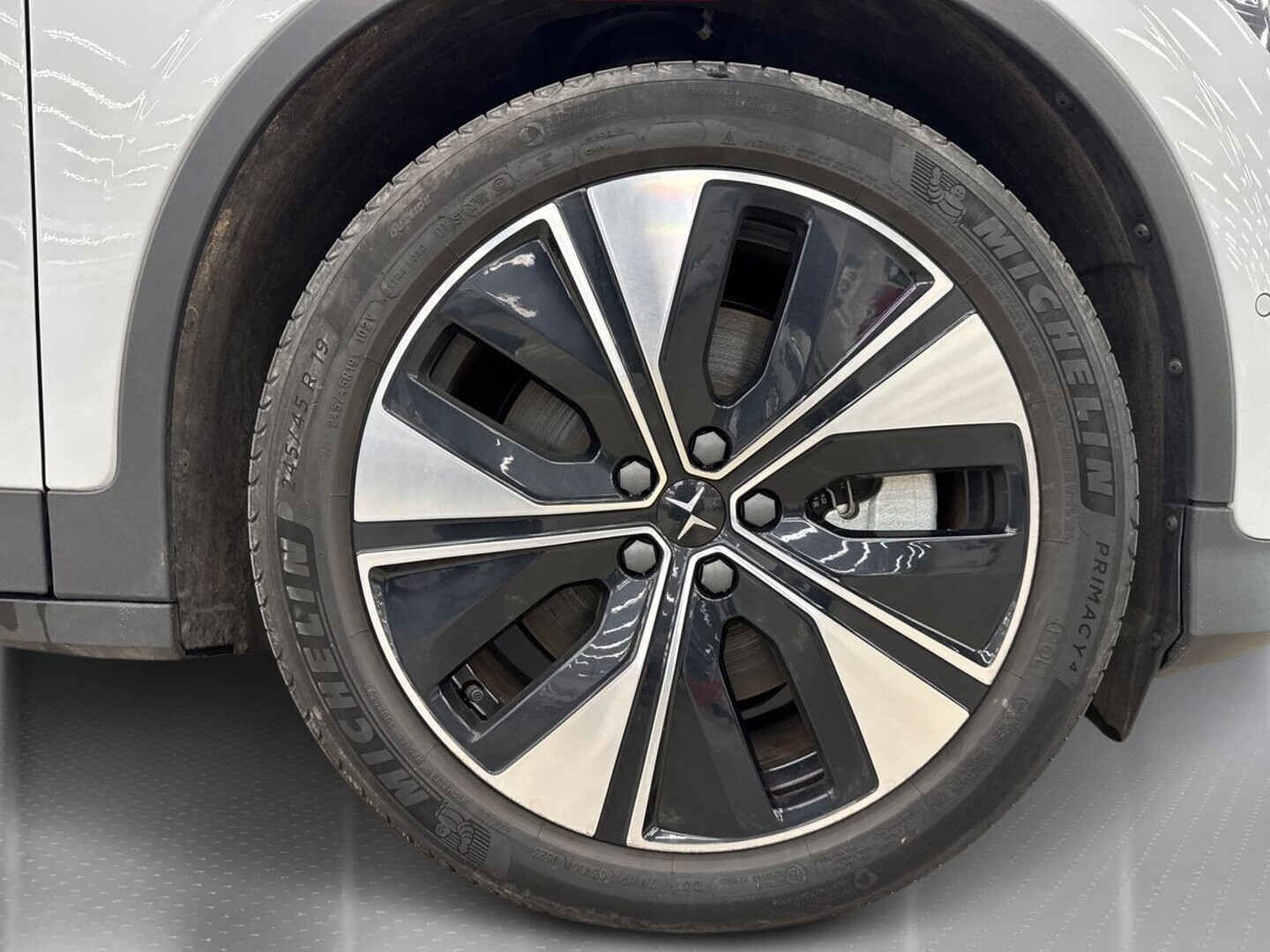 POLESTAR 2 2023