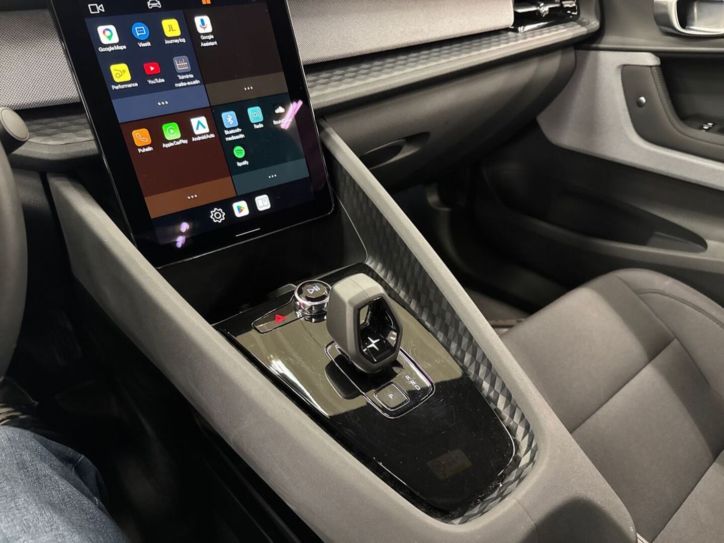 POLESTAR 2 2023