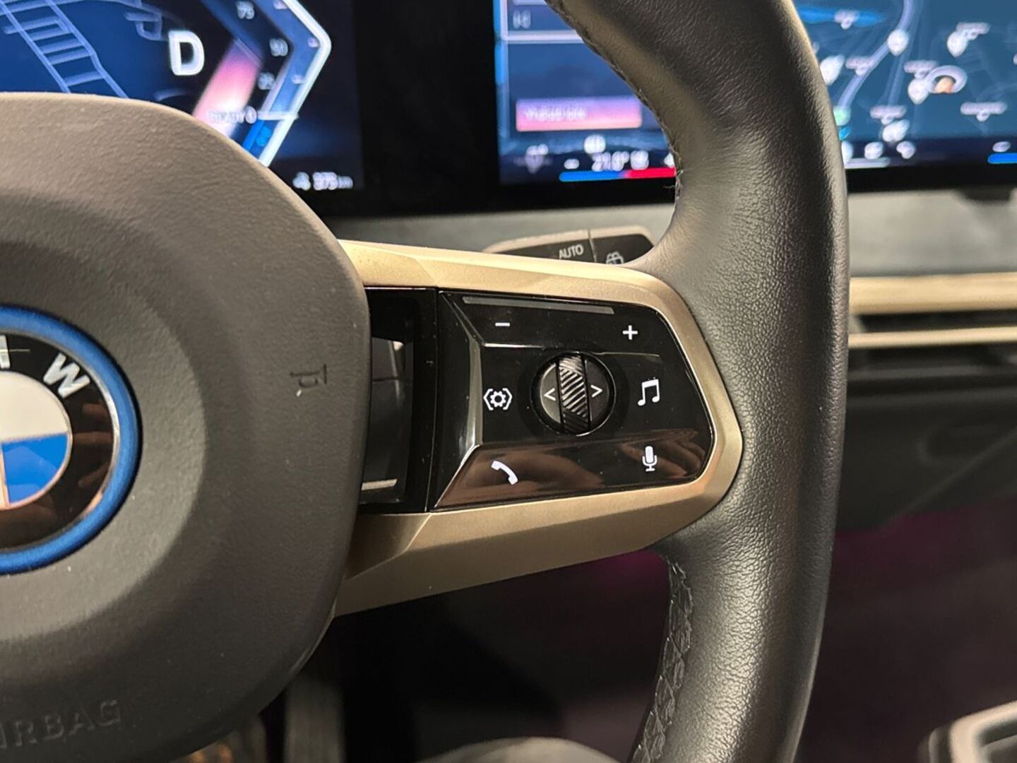BMW iX 2023