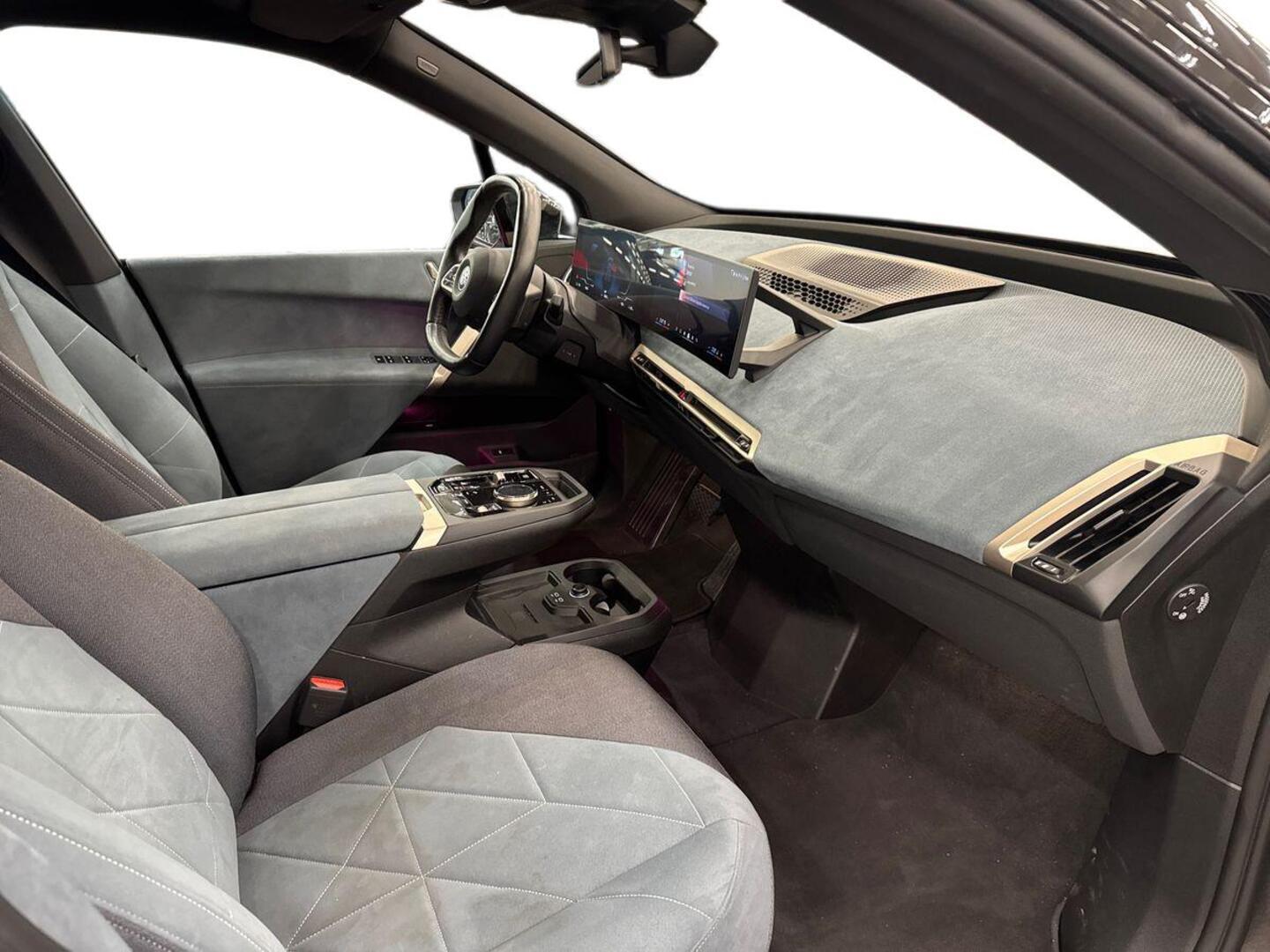 BMW iX 2023