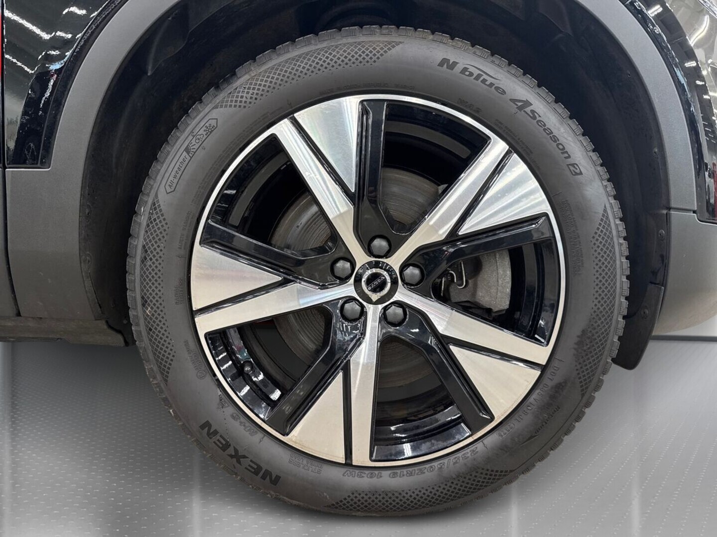 VOLVO XC40 2022