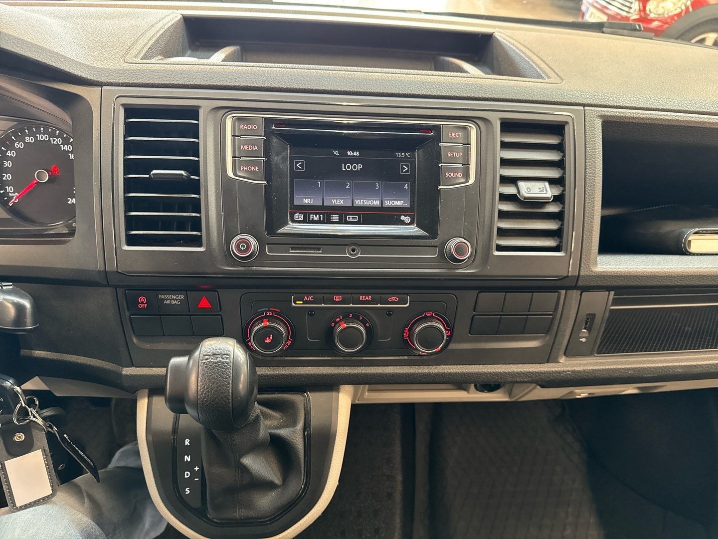 VOLKSWAGEN Caravelle 2019