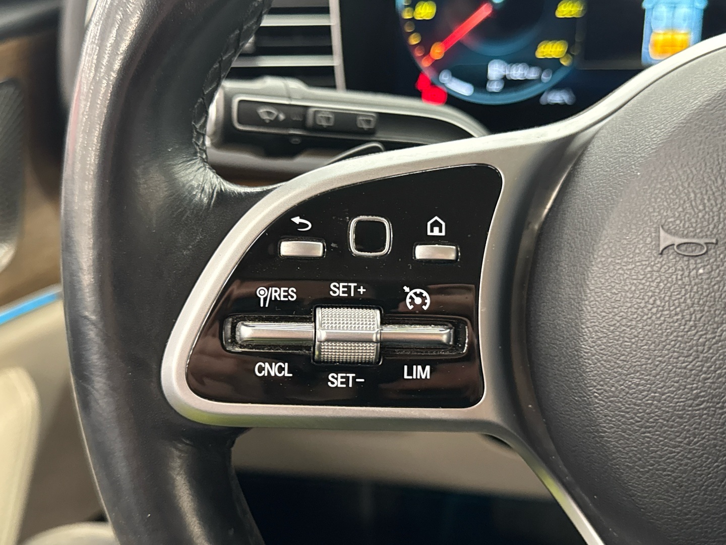 MERCEDES-BENZ GLE 2021