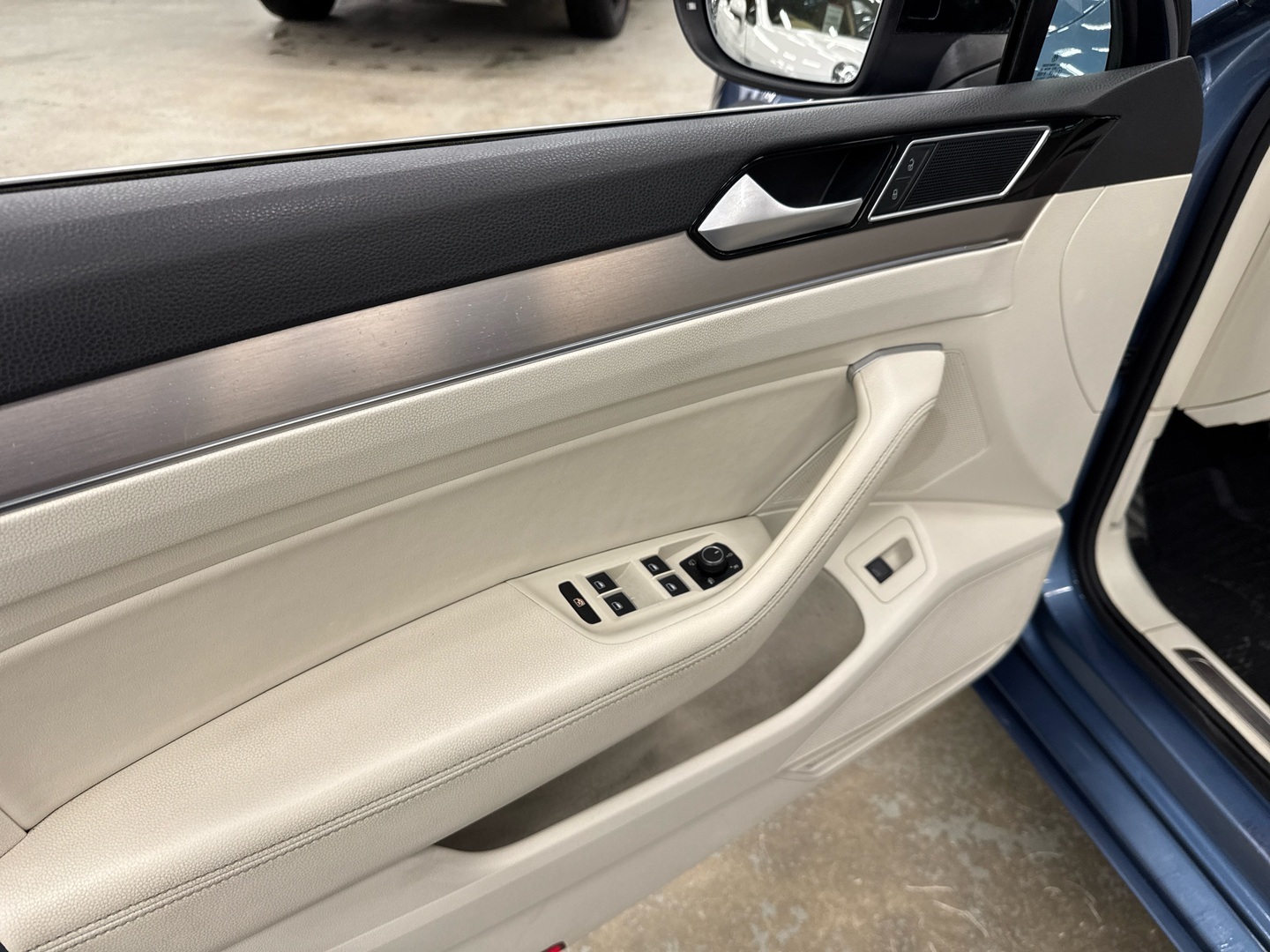 VOLKSWAGEN Passat 2015