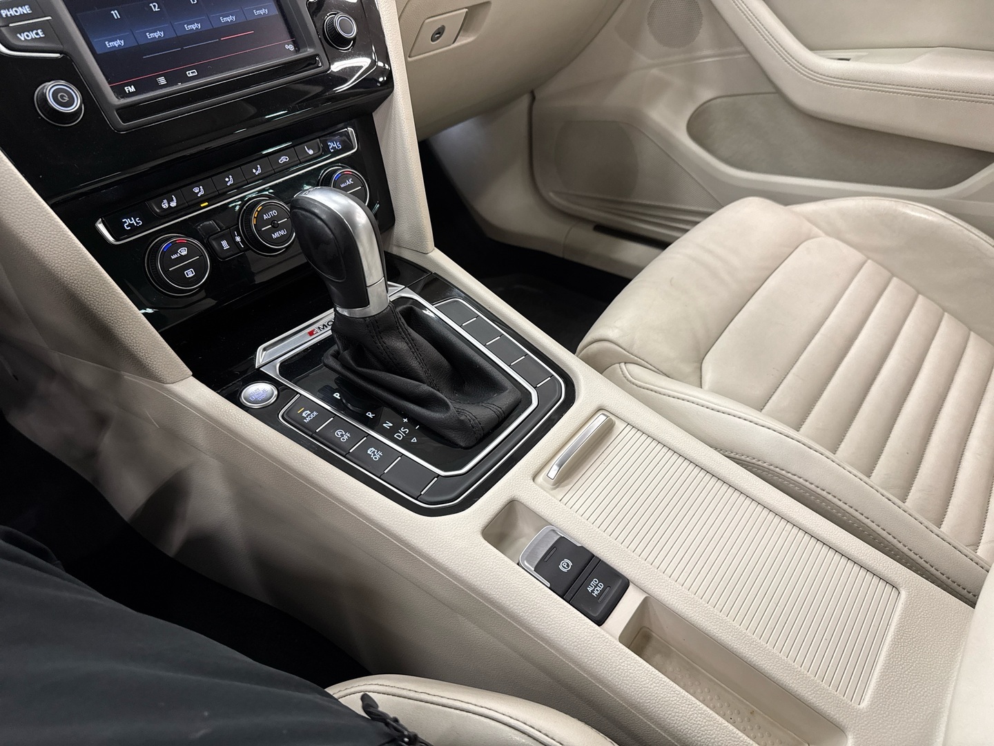 VOLKSWAGEN Passat 2015