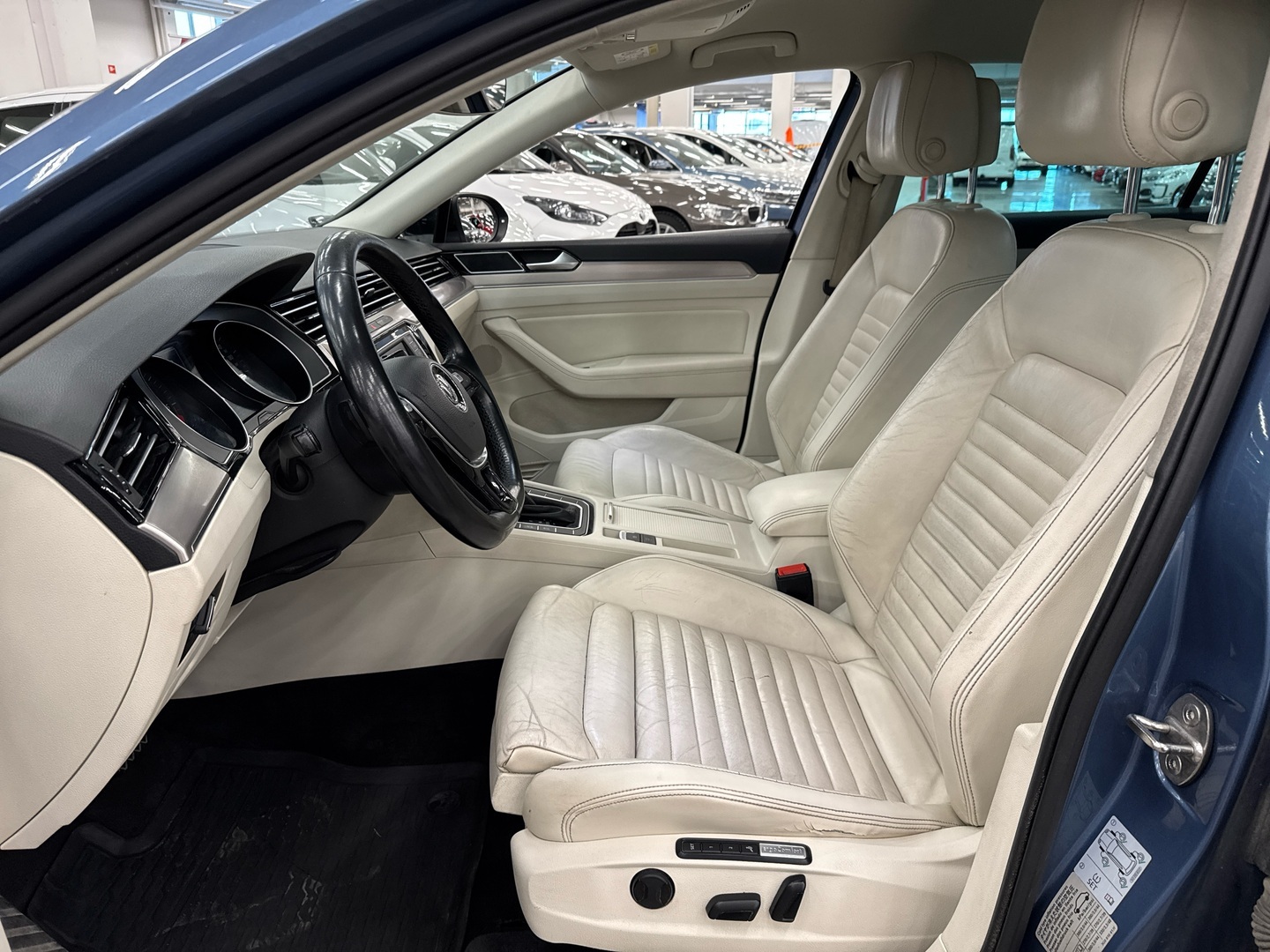 VOLKSWAGEN Passat 2015