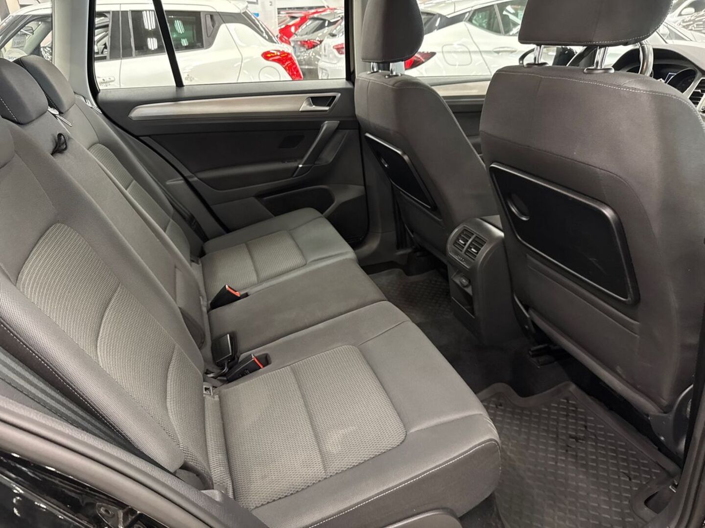 VOLKSWAGEN Golf Sportsvan 2014