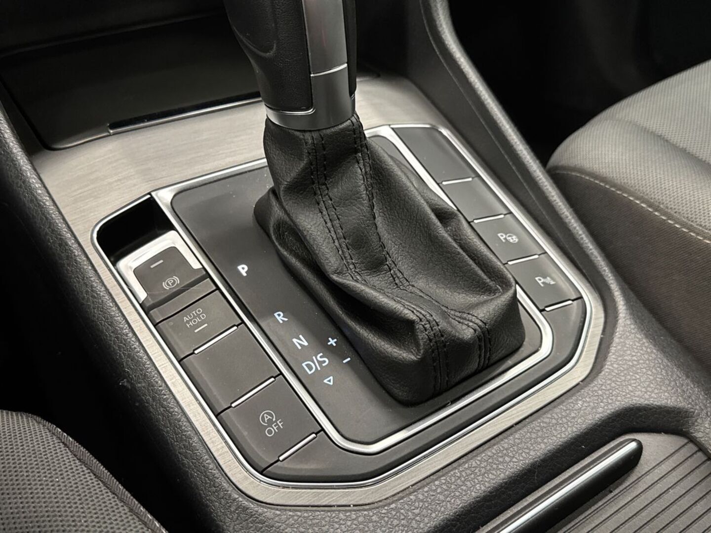 VOLKSWAGEN Golf Sportsvan 2014