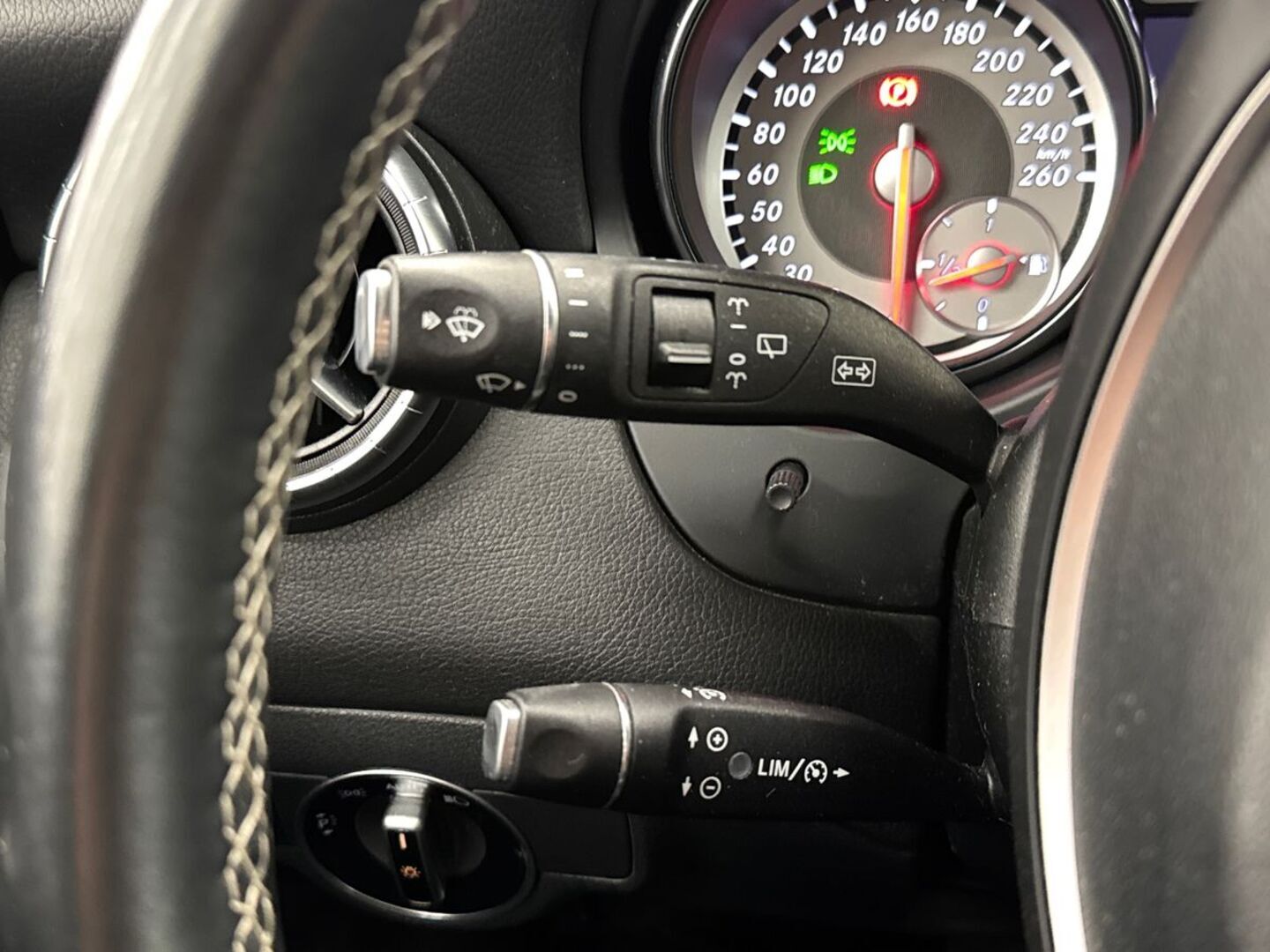MERCEDES-BENZ CLA 2015