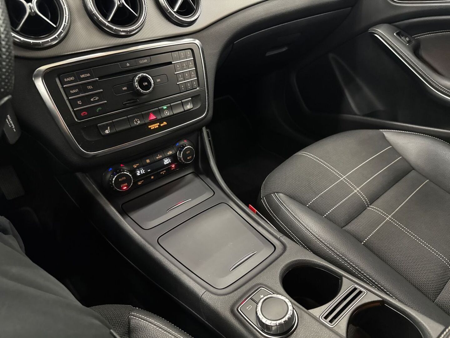 MERCEDES-BENZ CLA 2015