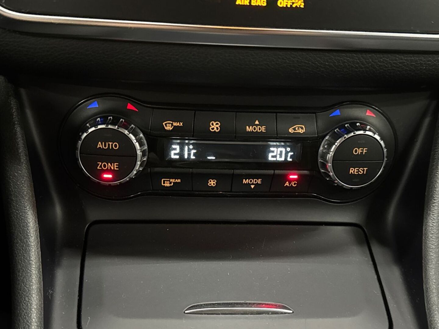 MERCEDES-BENZ CLA 2015