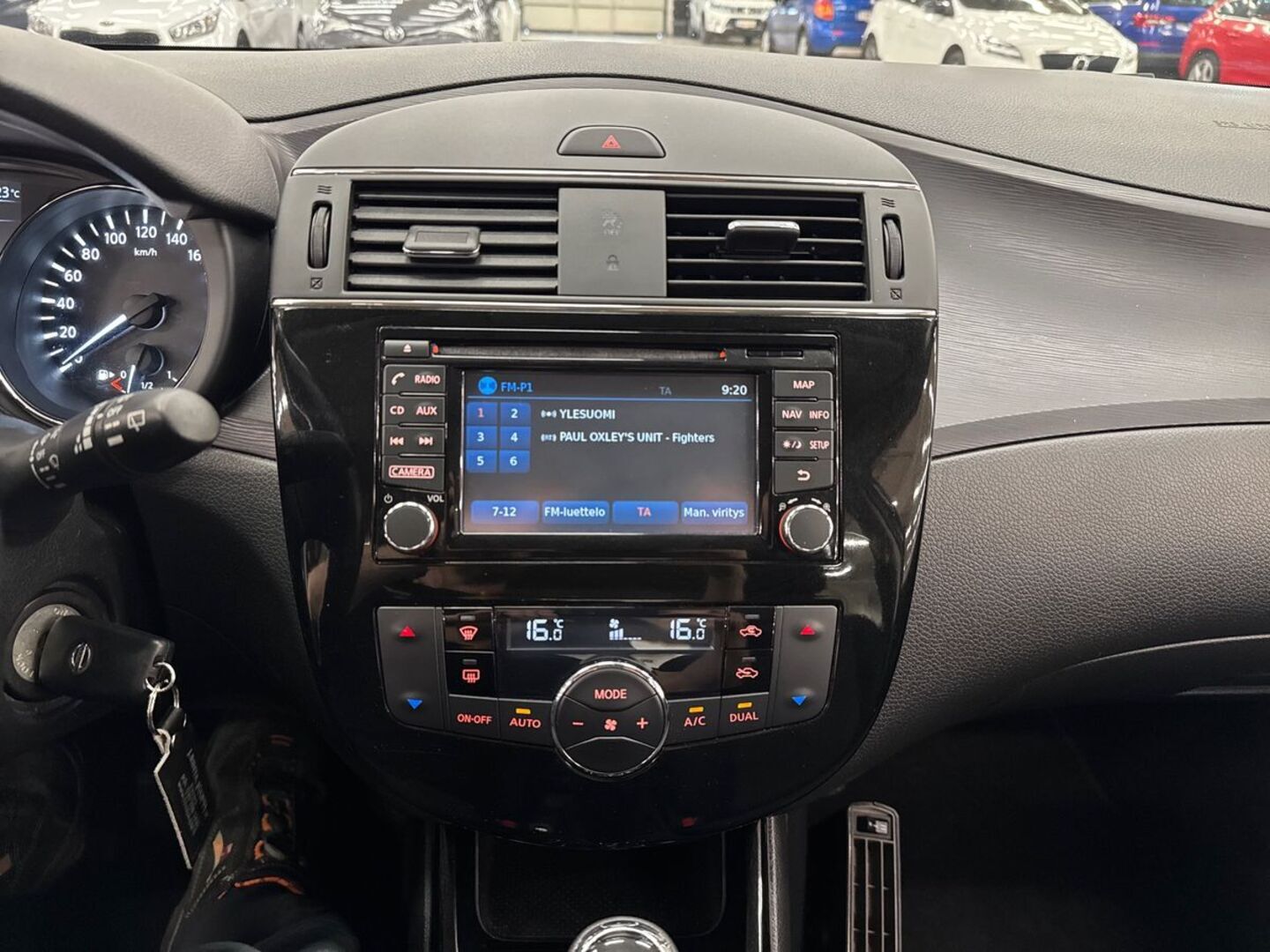 NISSAN Pulsar 2015
