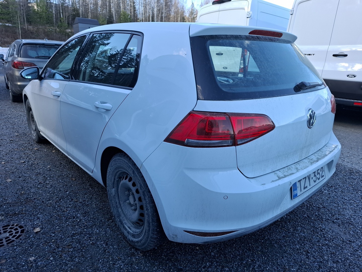 VOLKSWAGEN Golf 2016