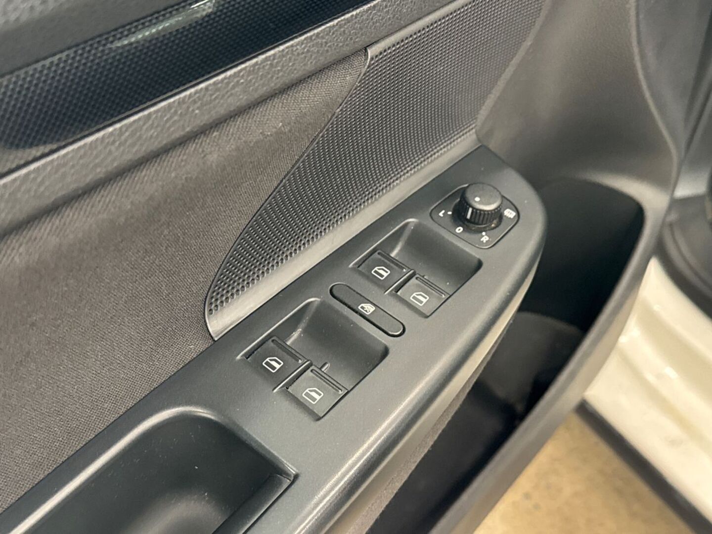 VOLKSWAGEN Golf 2011