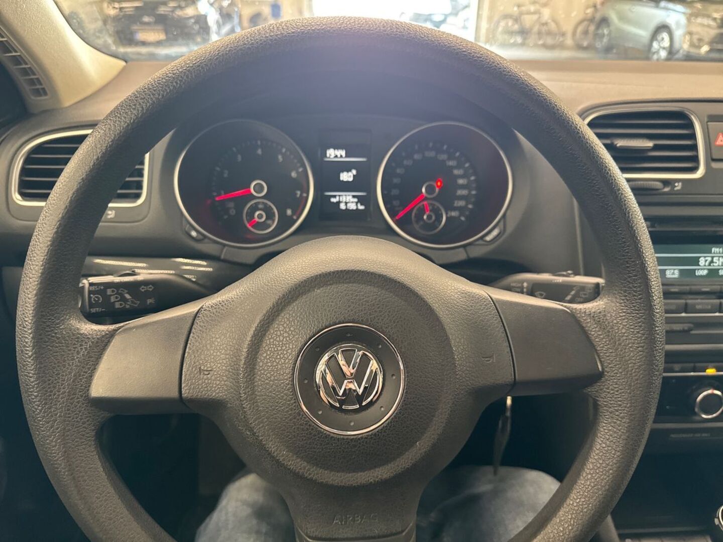 VOLKSWAGEN Golf 2011