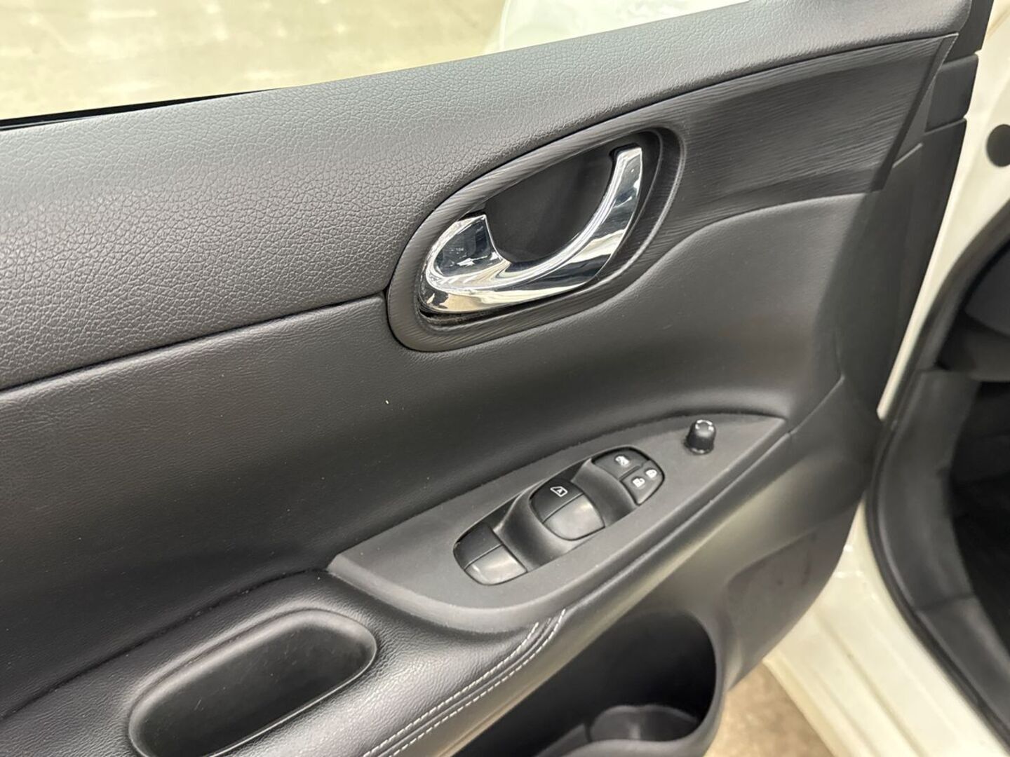 NISSAN Pulsar 2015
