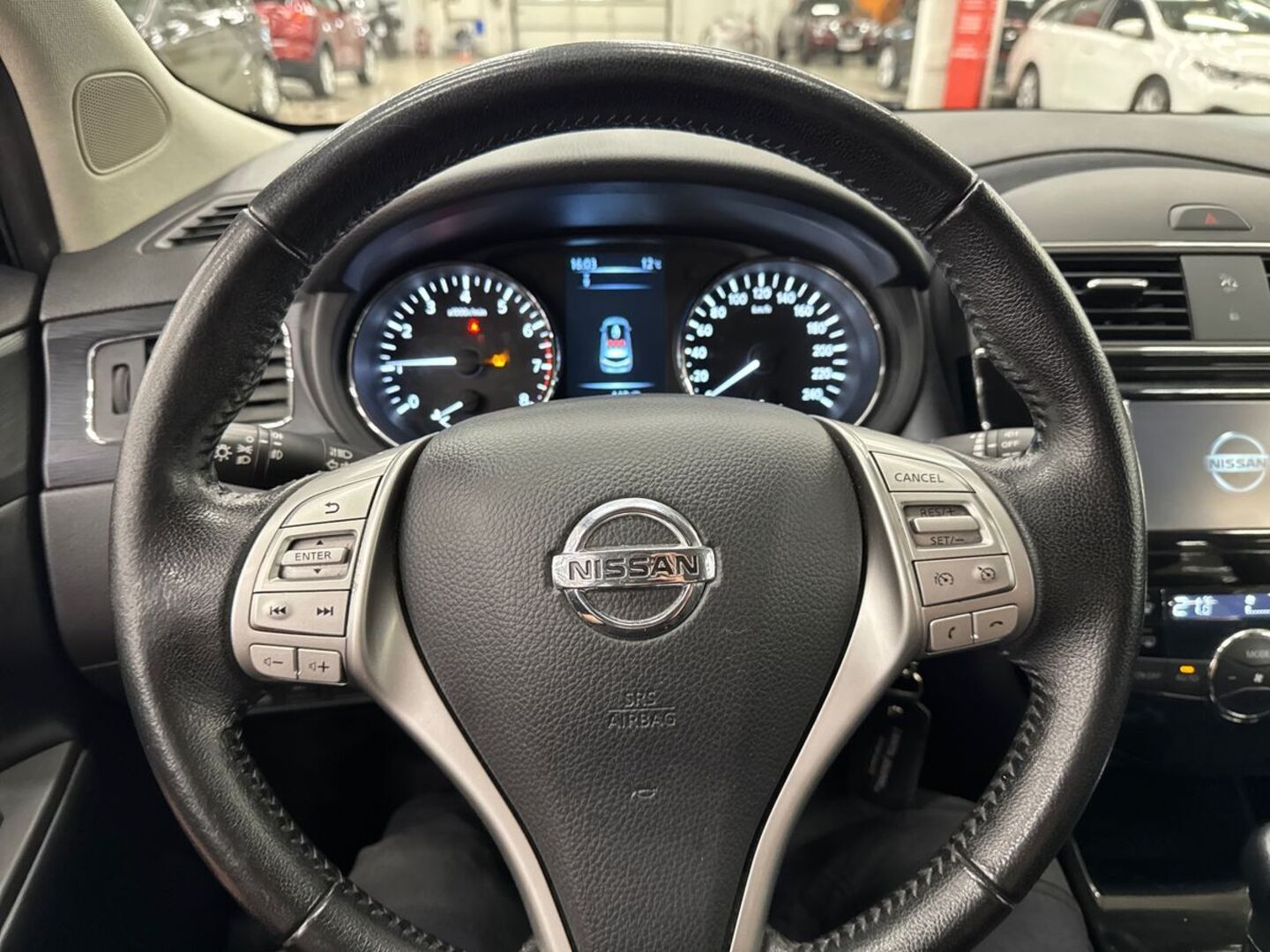 NISSAN Pulsar 2015